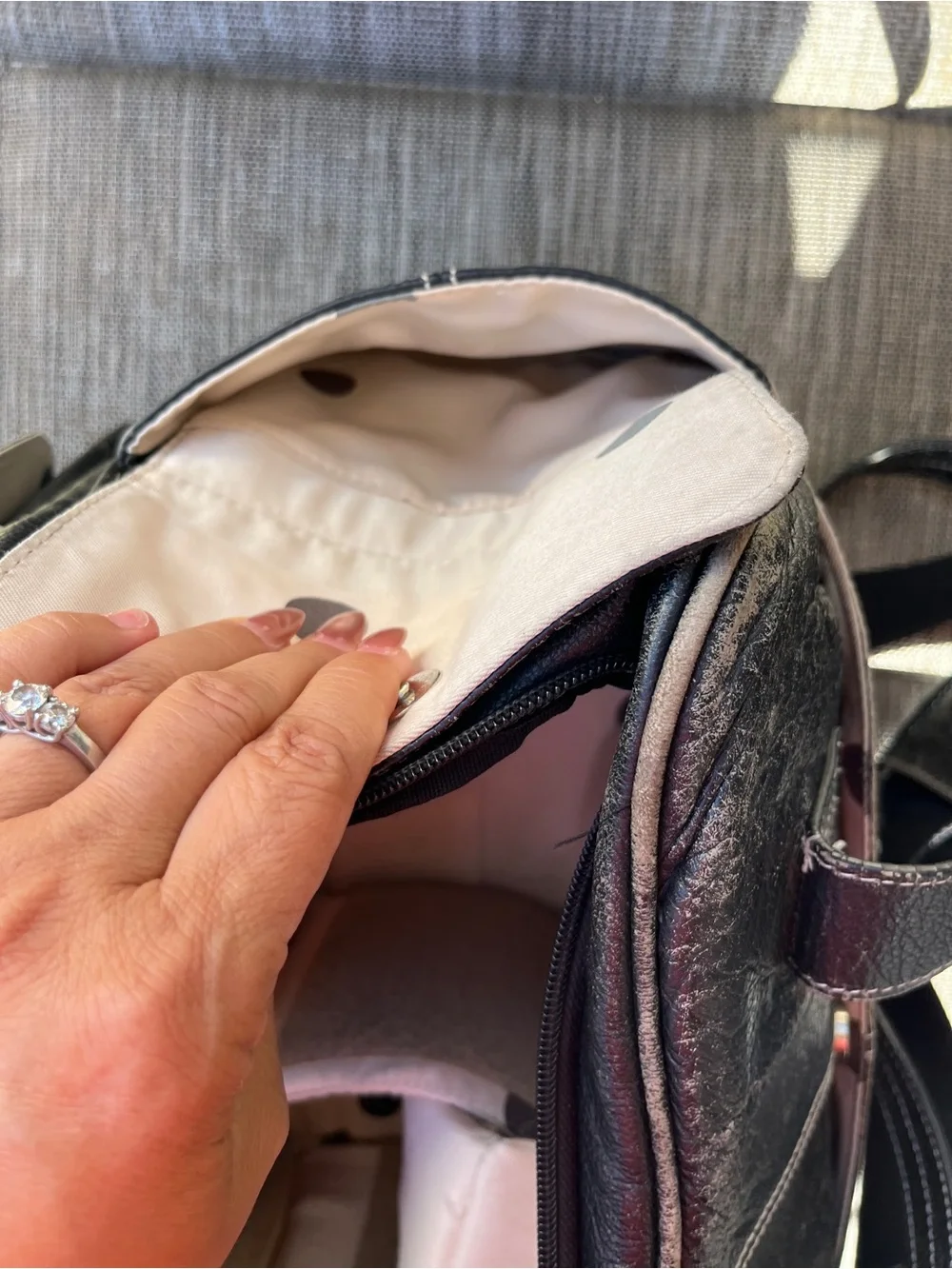 Jill-E Designs Medium Camera Bag.